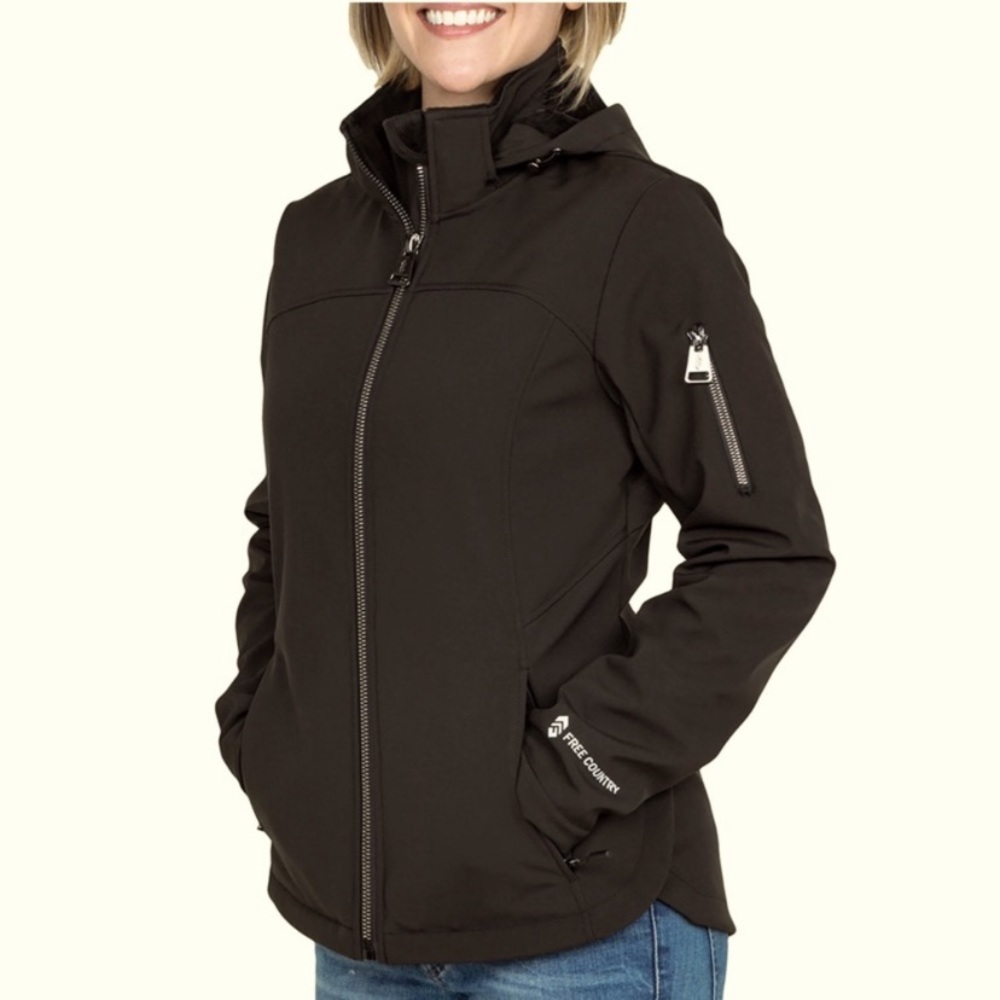 🔥 Free Country Super soft shell jacket 🔥